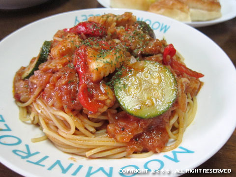 無芸作　烏賊と夏野菜のスパゲッティーニ