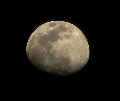 2019 04 16 moon01