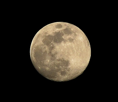 2019 04 18 moon01