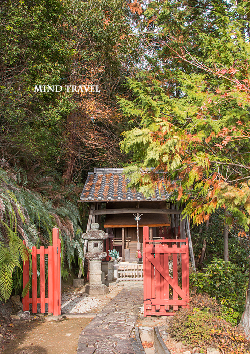 西寿寺　三光石神社