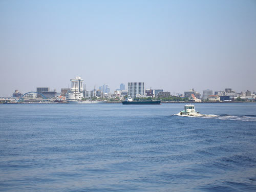 穏やかな名古屋港
